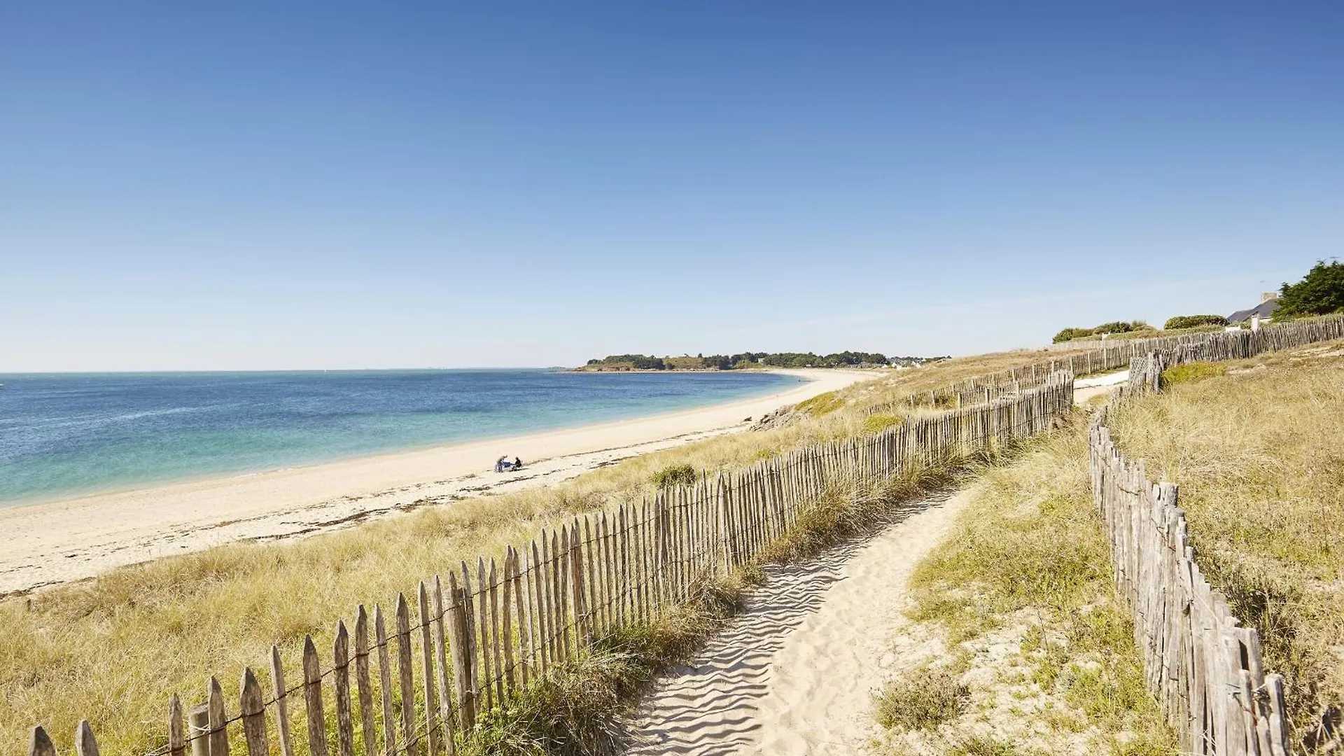 Plages Piscine Et Detente A Arzon 0*,  France